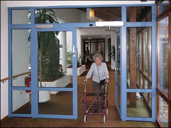 Akadálymentes szárnyas ajtó Akadálymentes szárnyas ajtó